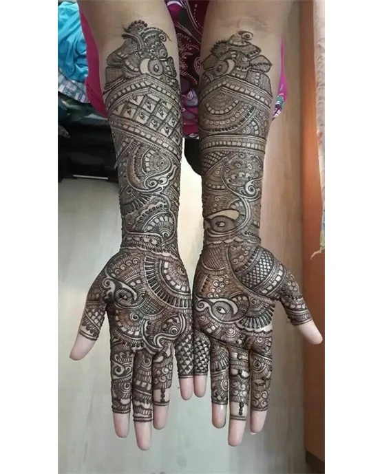 Opulent Concept Blending Into Dome Stylish Full Hand Mehndi Design